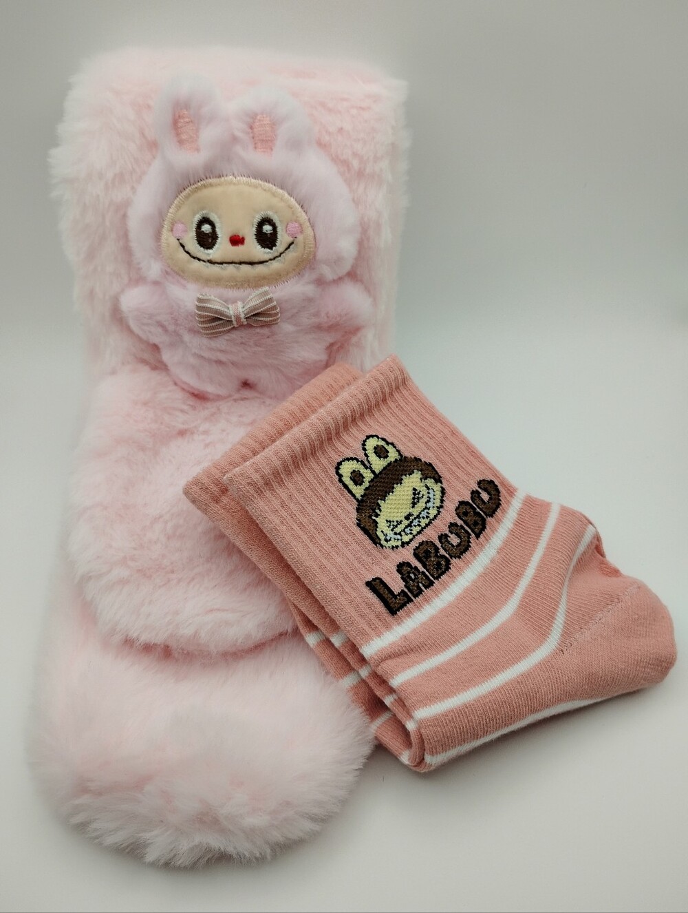 Labubu Pink Soft Scarf & Labubu Cute Ankle Socks OS